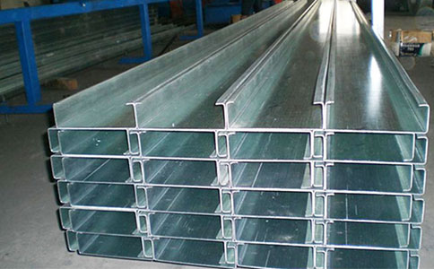 怎樣來鋪設(shè)安裝壓型鋼板？