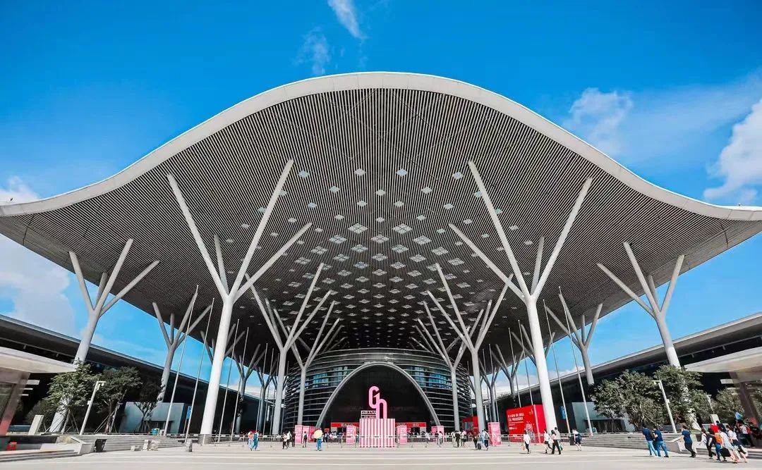 強(qiáng)勢(shì)來(lái)襲！第30屆深圳禮品展今日開(kāi)展！(圖1)