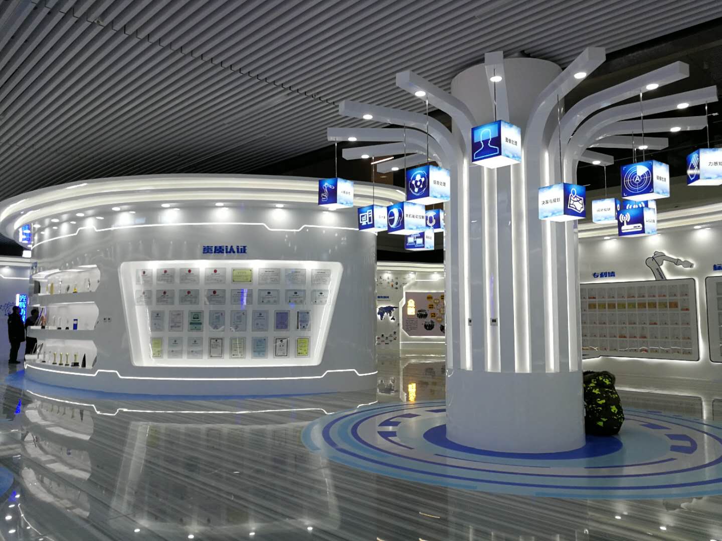 新松機(jī)器人自動化股份有限公司展廳設(shè)計搭建