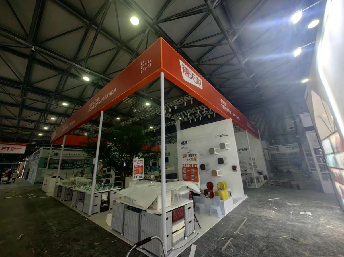 探究美國當(dāng)?shù)卣箷罱ǖ膬?yōu)勢與策略